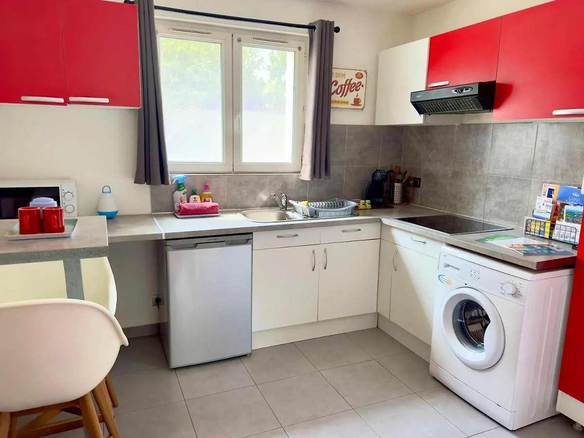 Apartment Studio Au Calme Tout Confort Proche Des Plages - Jardin Wifi Parking Frejus