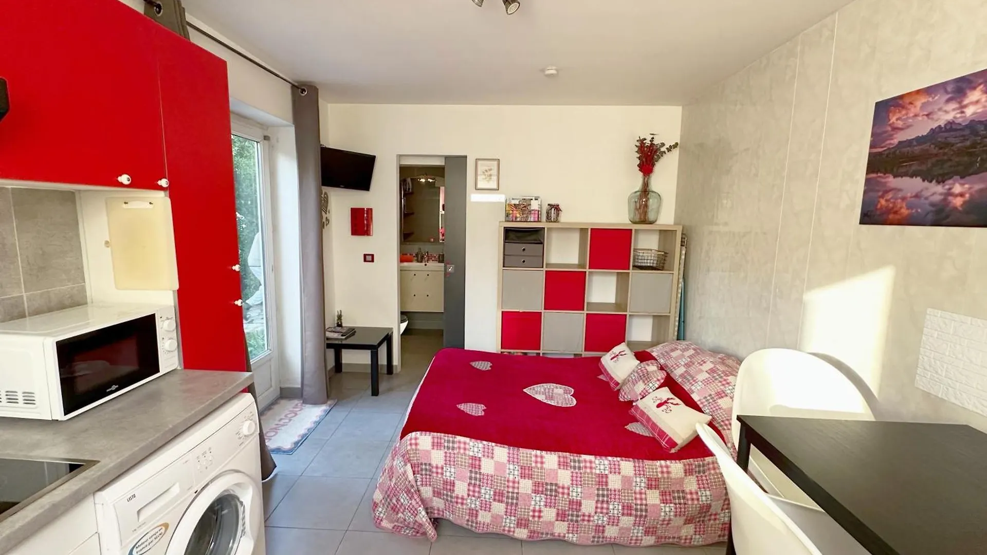 Studio Au Calme Tout Confort Proche Des Plages - Jardin Wifi Parking Frejus Apartment
